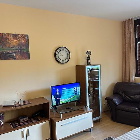 Studio In Hotel Flora 보로베츠 외부 사진