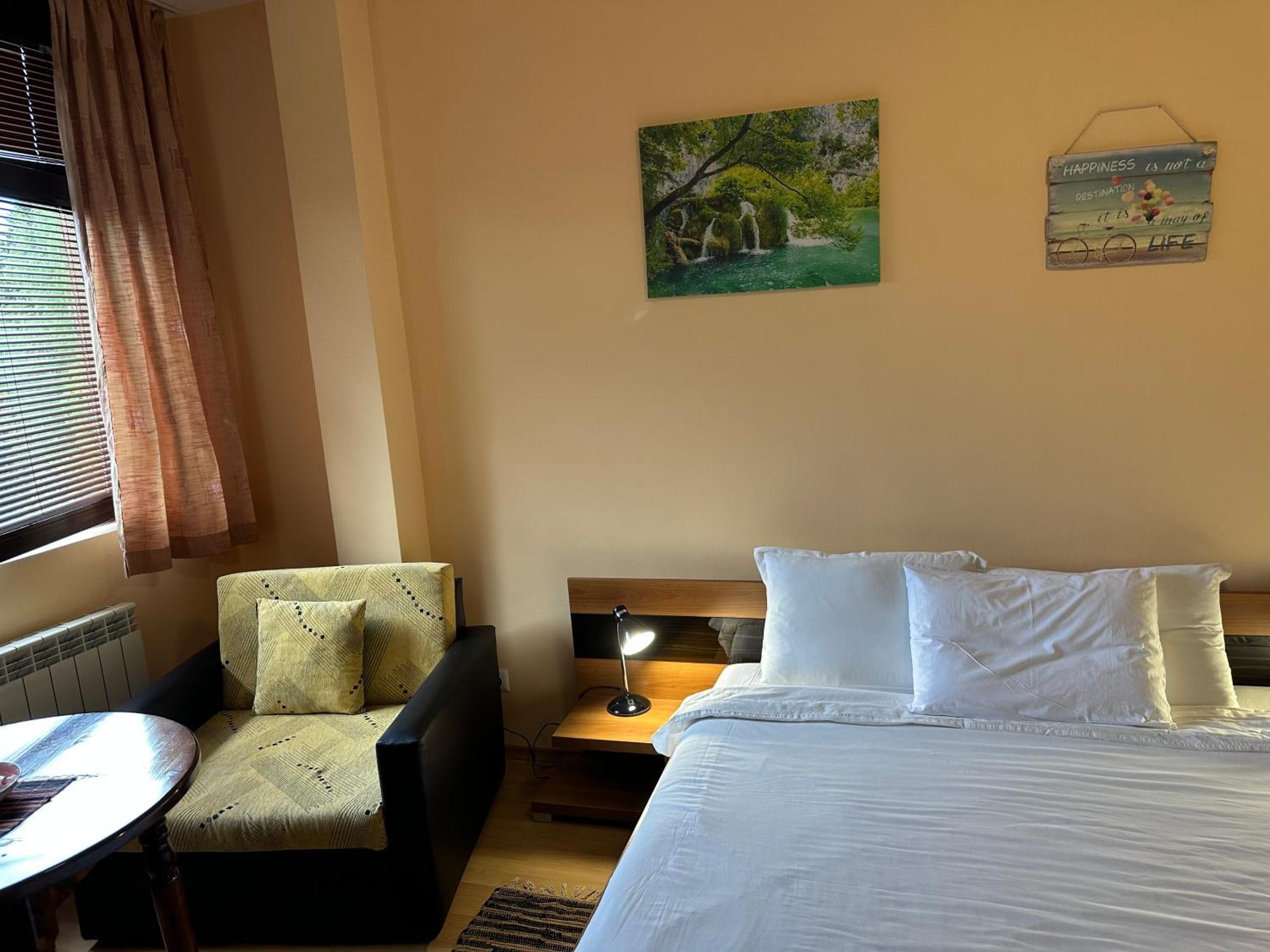 Studio In Hotel Flora 보로베츠 외부 사진