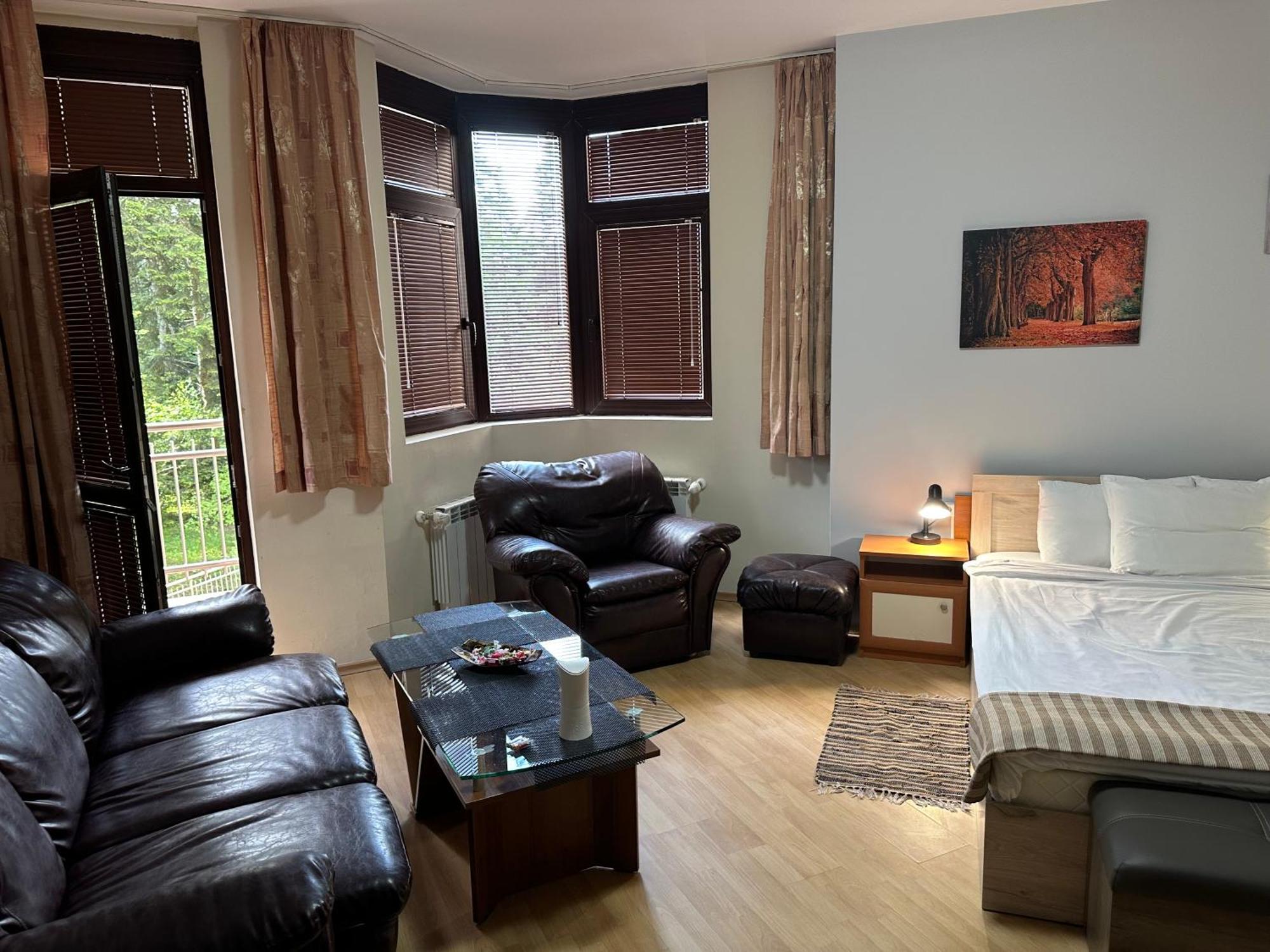 Studio In Hotel Flora 보로베츠 외부 사진